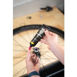 DYNAMIC BIKE CARE Montážní pasta DYNAMIC Bearing Pro - 80g